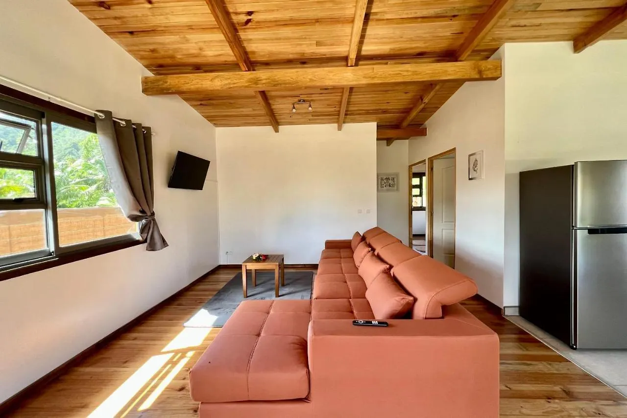 Chalet Fare Te Ava - Comfy Cabin W Private Beach Access Haapiti