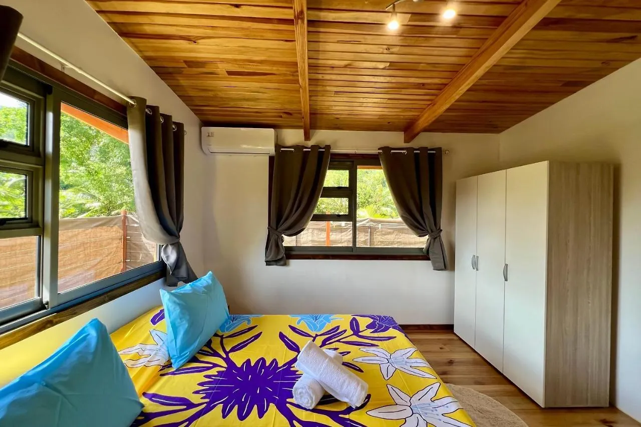 Fare Te Ava - Comfy Cabin W Private Beach Access Haapiti Chalet