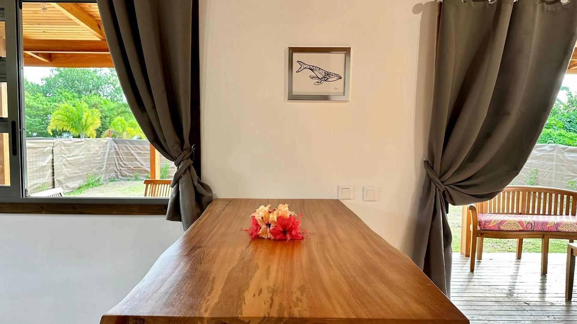 Chalet Fare Te Ava - Comfy Cabin W Private Beach Access Haapiti